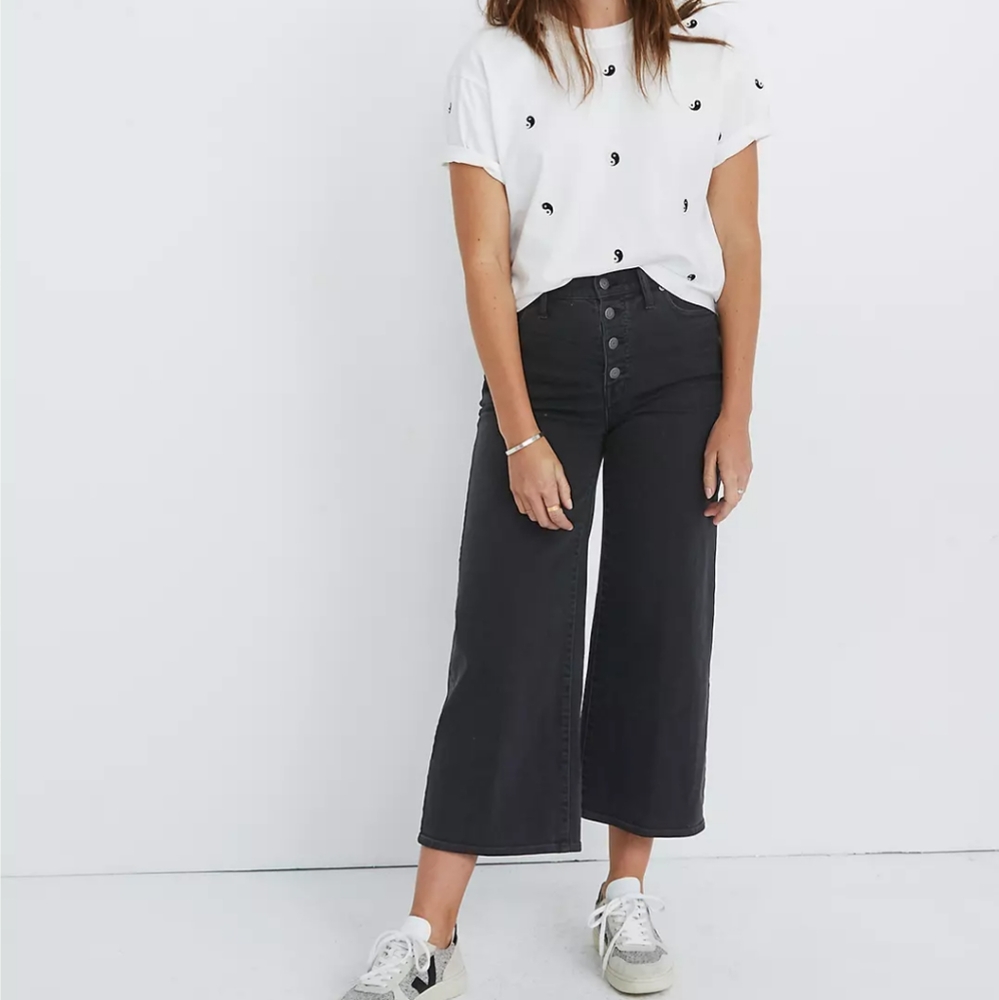 Madewell Wide-Leg Crop Jeans in Lunar Wash: Button-Front Edition